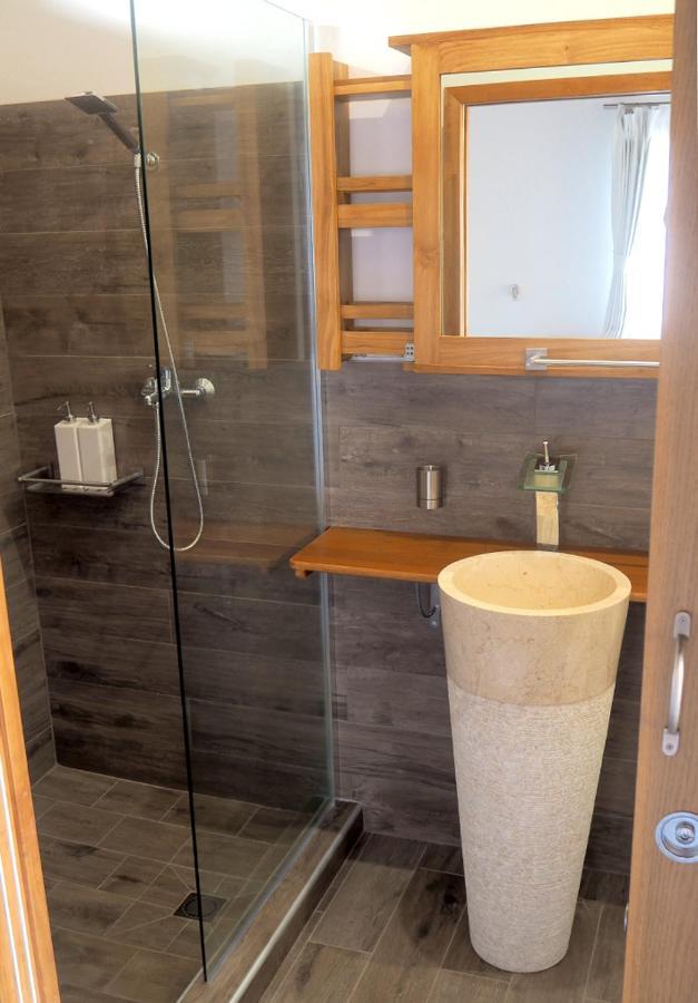 Fare Noanoa Hotel Paea Ngoại thất bức ảnh